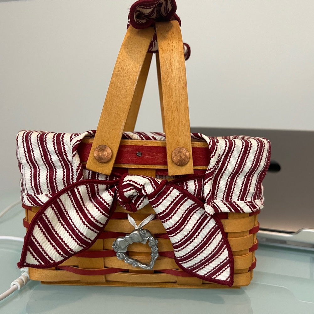 Longaberger 1998 Sweetheart Series Basket